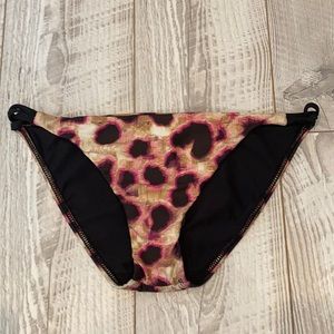 Hurley leopard hipster bottom size Small brand new with tags
